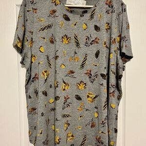 Women’s Short Sleeve Tee - Gray with Yellow Leaf Print